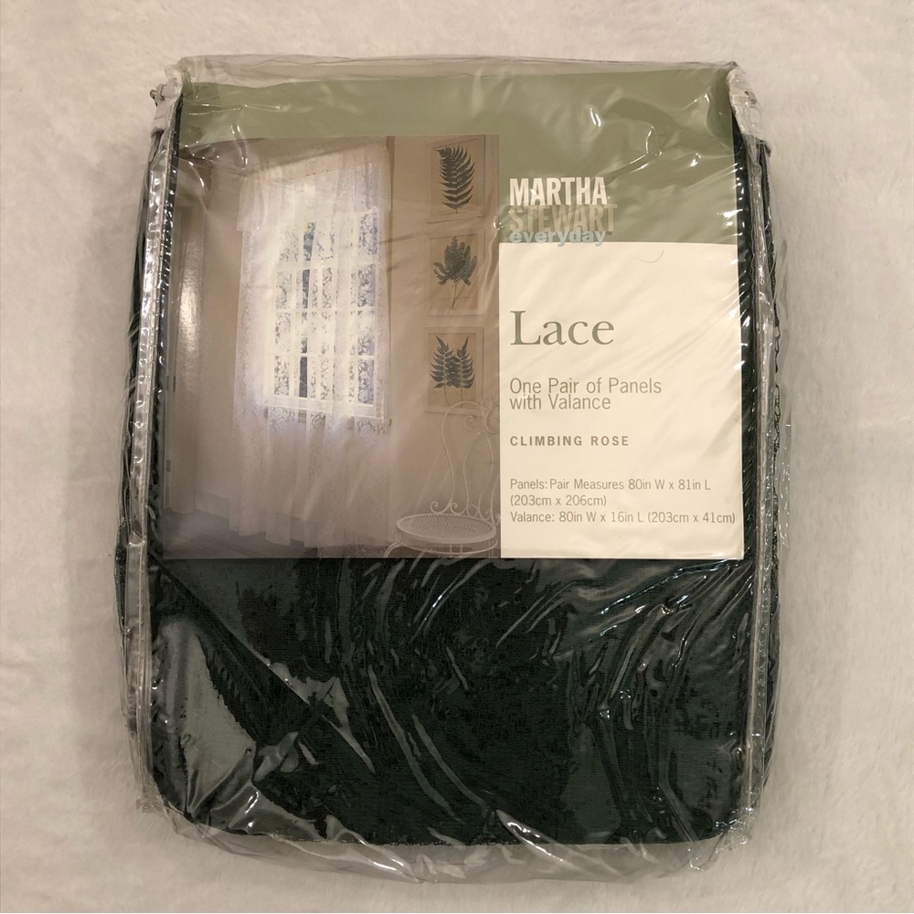 Martha Stewart Climbing Rose Green Lace Ensemble One Pair Of Panels W/ Valance.